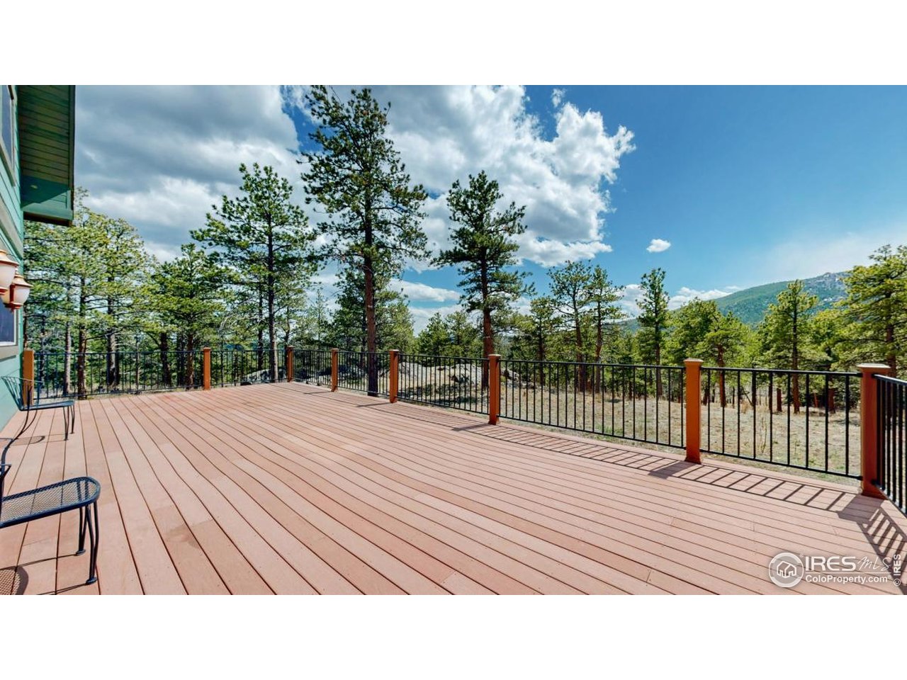 598 Taylor Road Lyons, CO 80540 - Photo 21 of 32 a view of a terrace