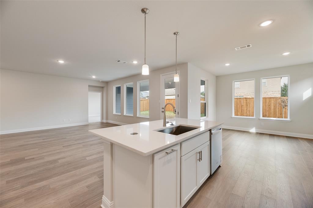 529 Marcus Lane Crowley, TX 76036 - Photo 6 of 32