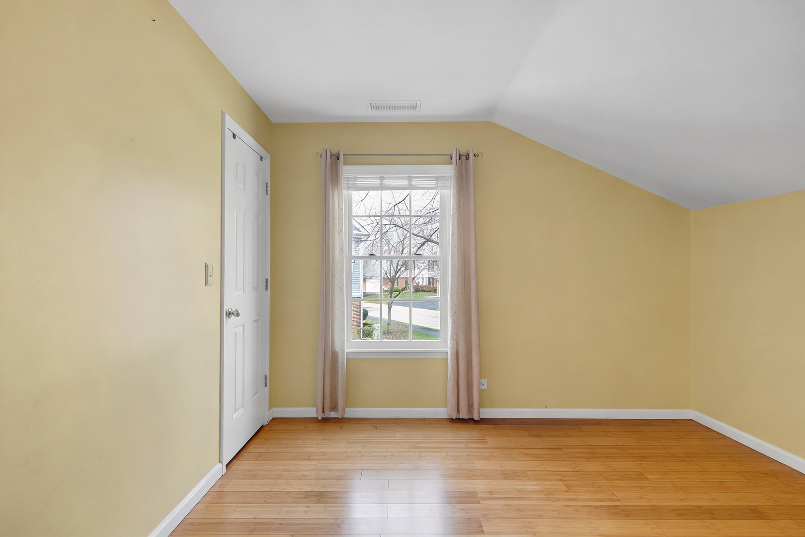 1903 Quaker Hollow Lane Streamwood, IL 60107 - Photo 21 of 34