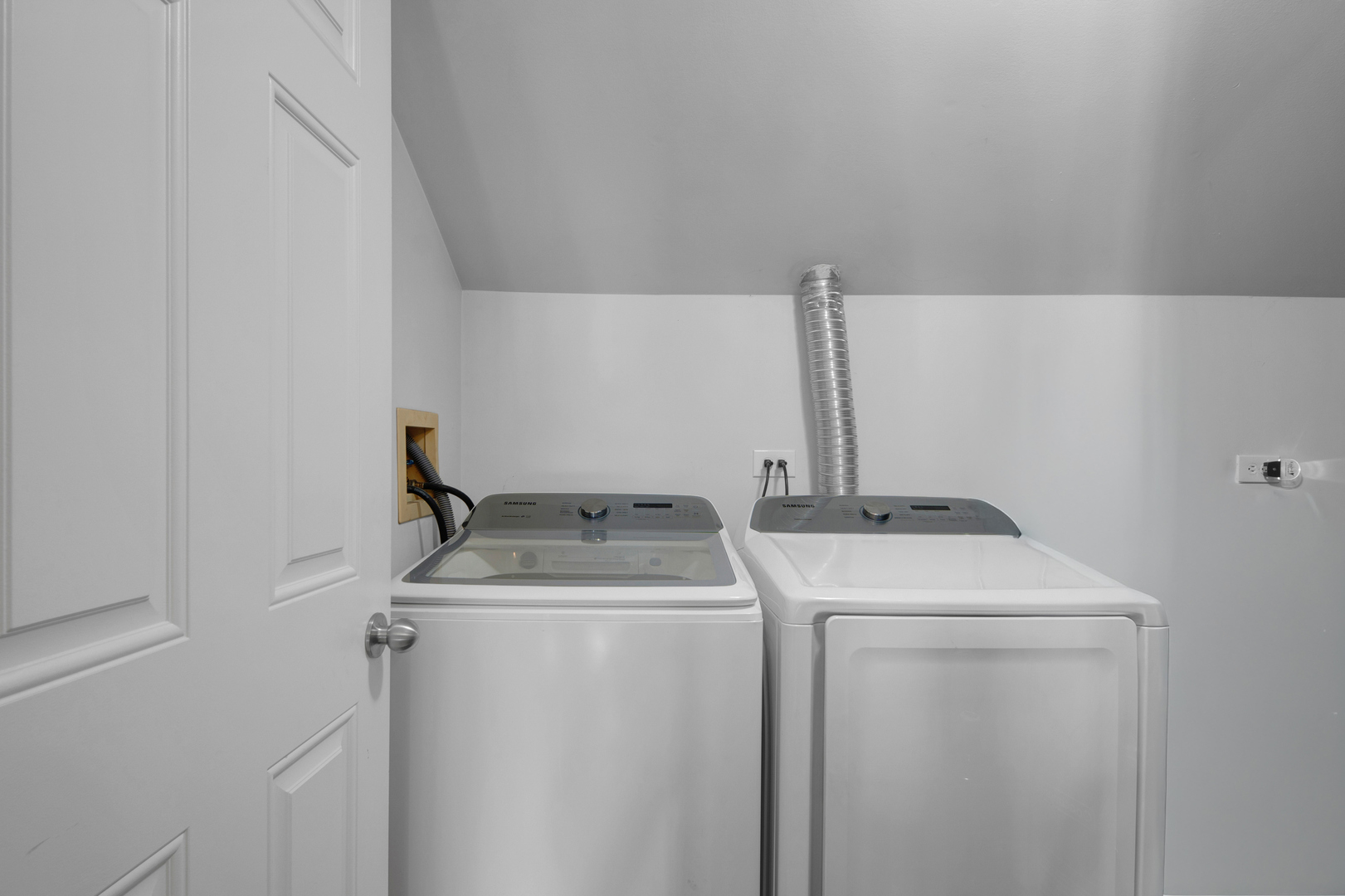 1903 Quaker Hollow Lane Streamwood, IL 60107 - Photo 22 of 34