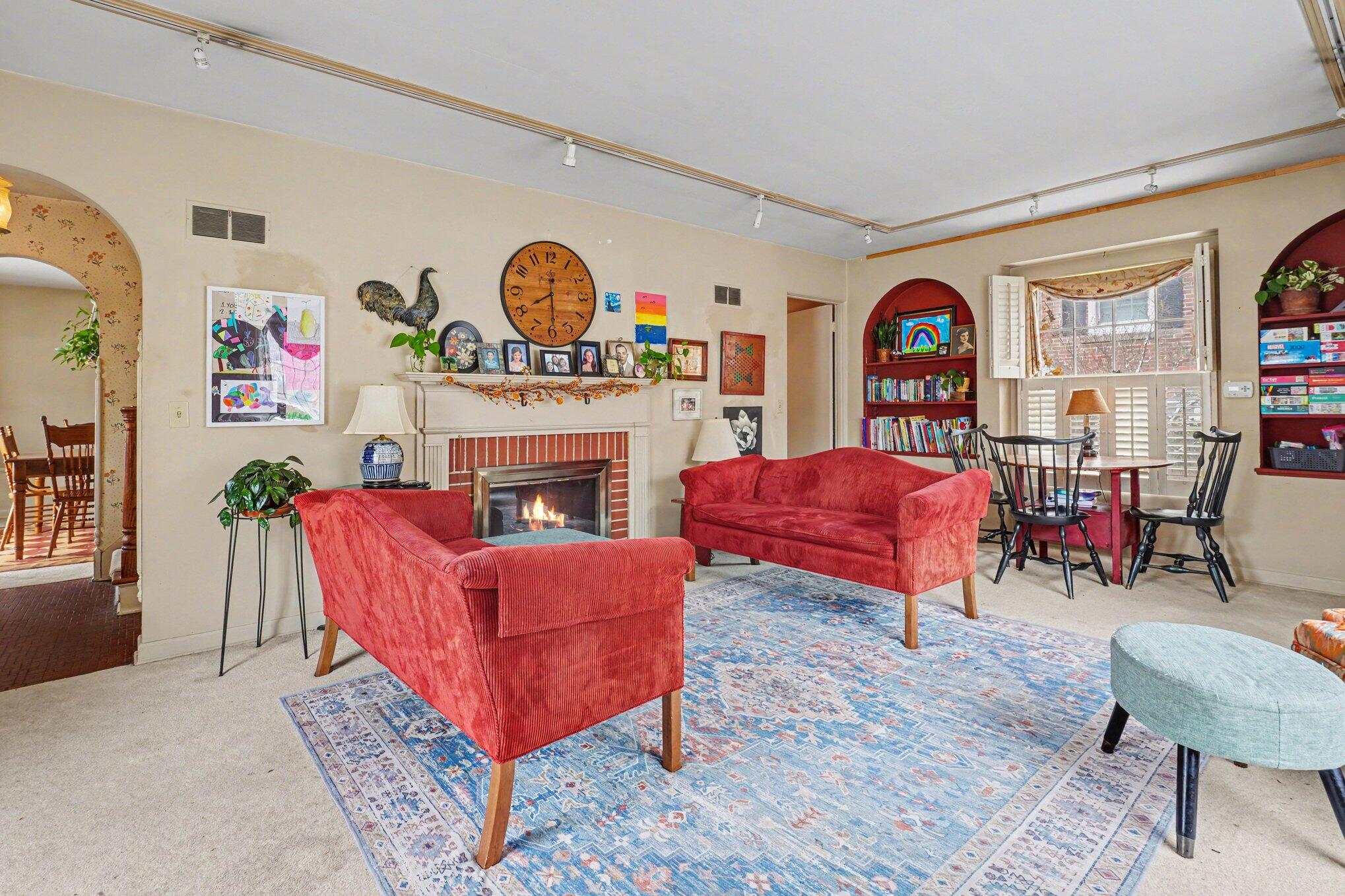 2006 Centerridge Road Kalamazoo, MI 49008 - Photo 8 of 25 009_dsc09382_811