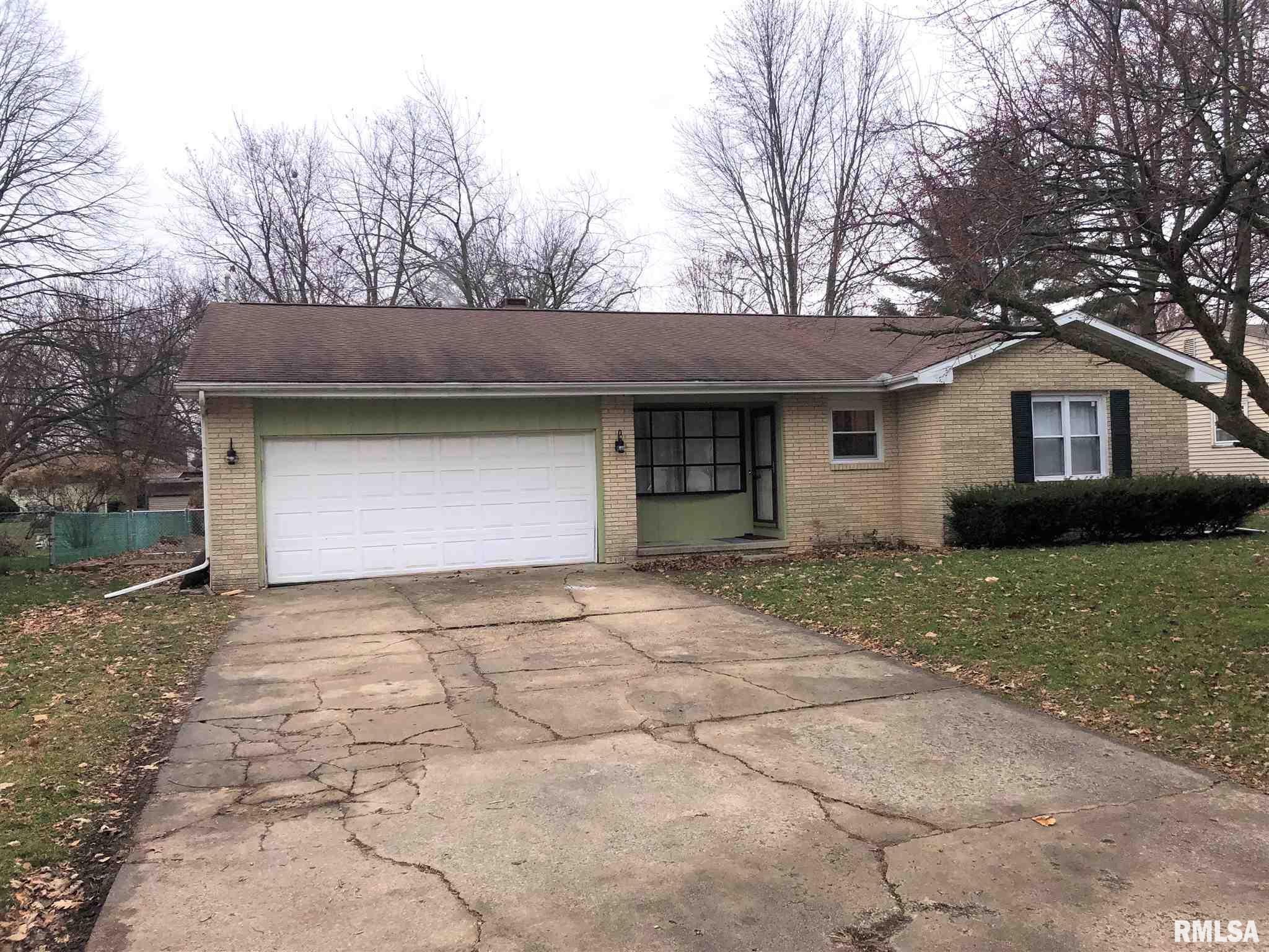 626 Deerfield Road Chatham, IL 62629 - Photo 1 of 20 Gallery Image 1