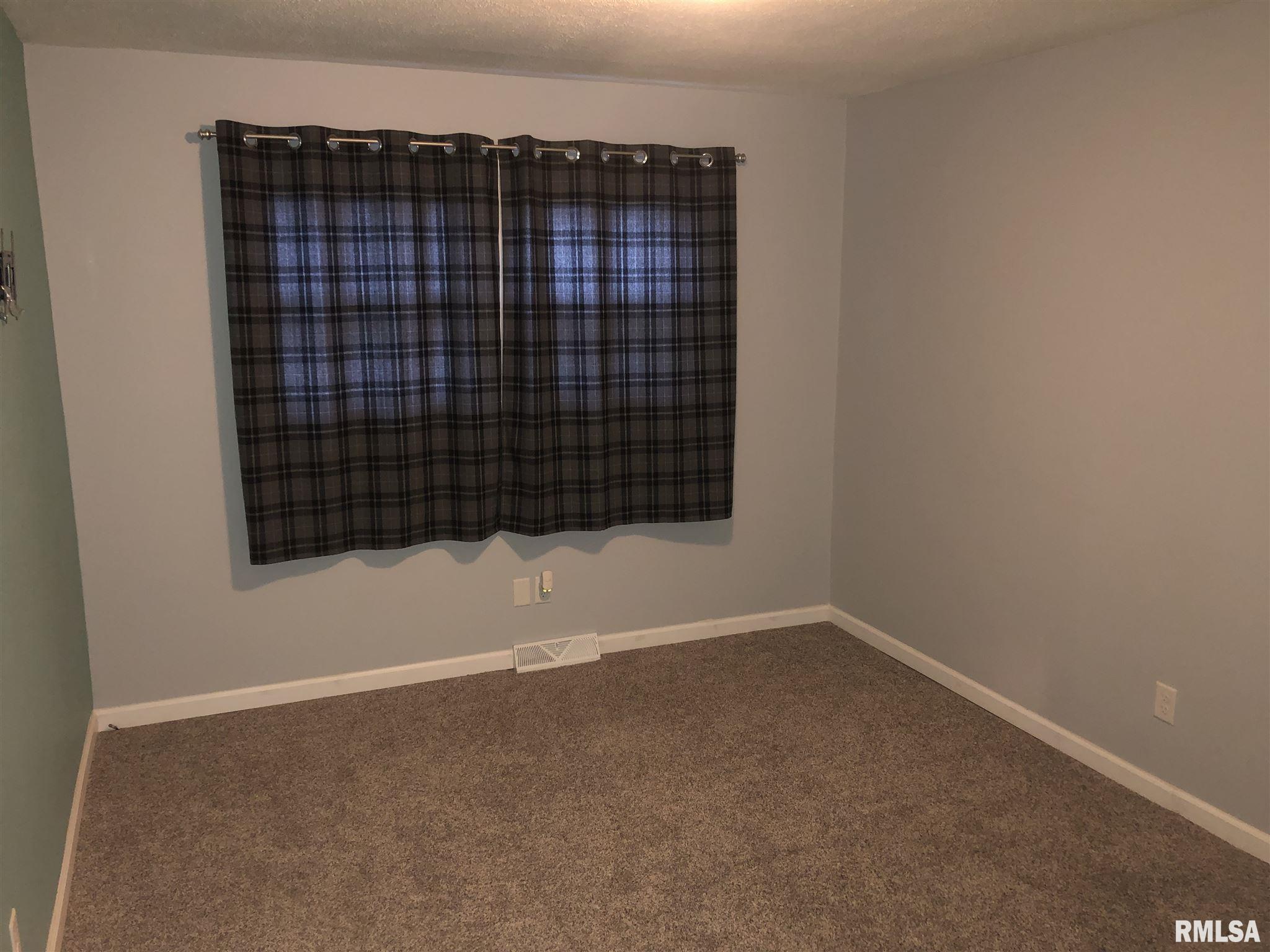 626 Deerfield Road Chatham, IL 62629 - Photo 12 of 20 Gallery Image 12