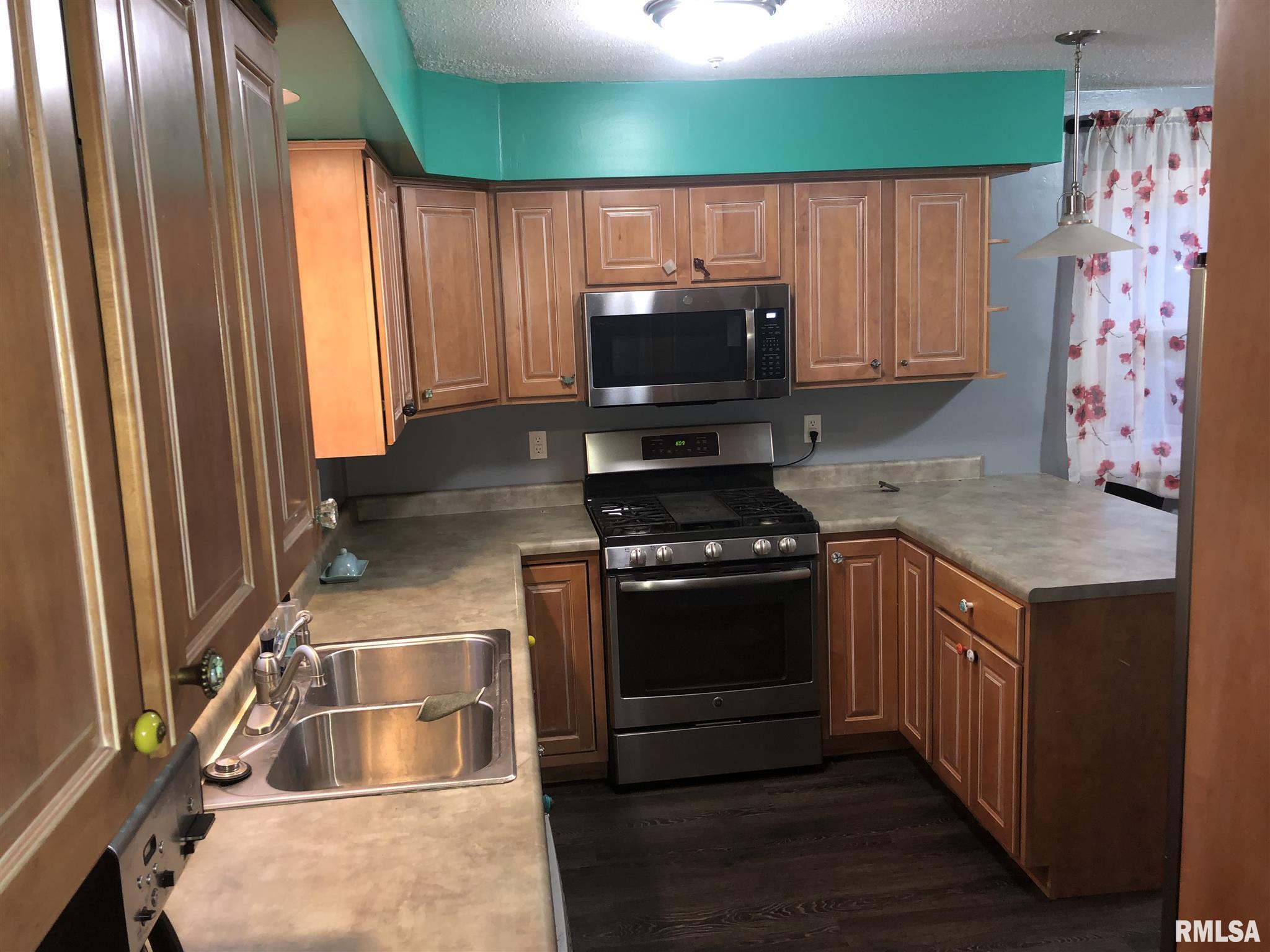 626 Deerfield Road Chatham, IL 62629 - Photo 6 of 20 Gallery Image 6