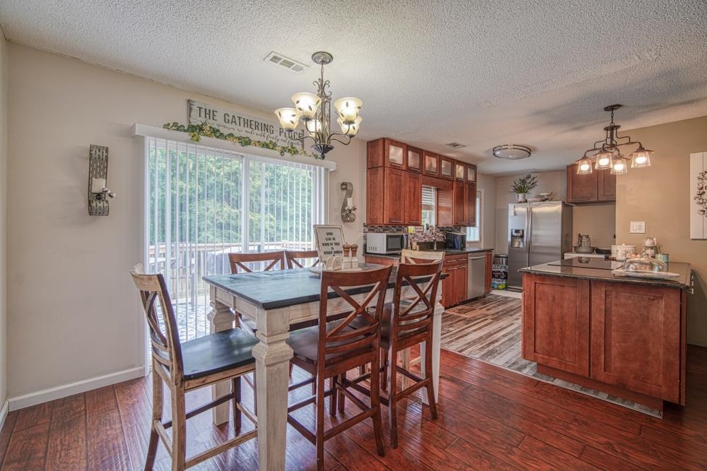 276 Wofford Road Woodruff, SC 29388 - Photo 7 of 34