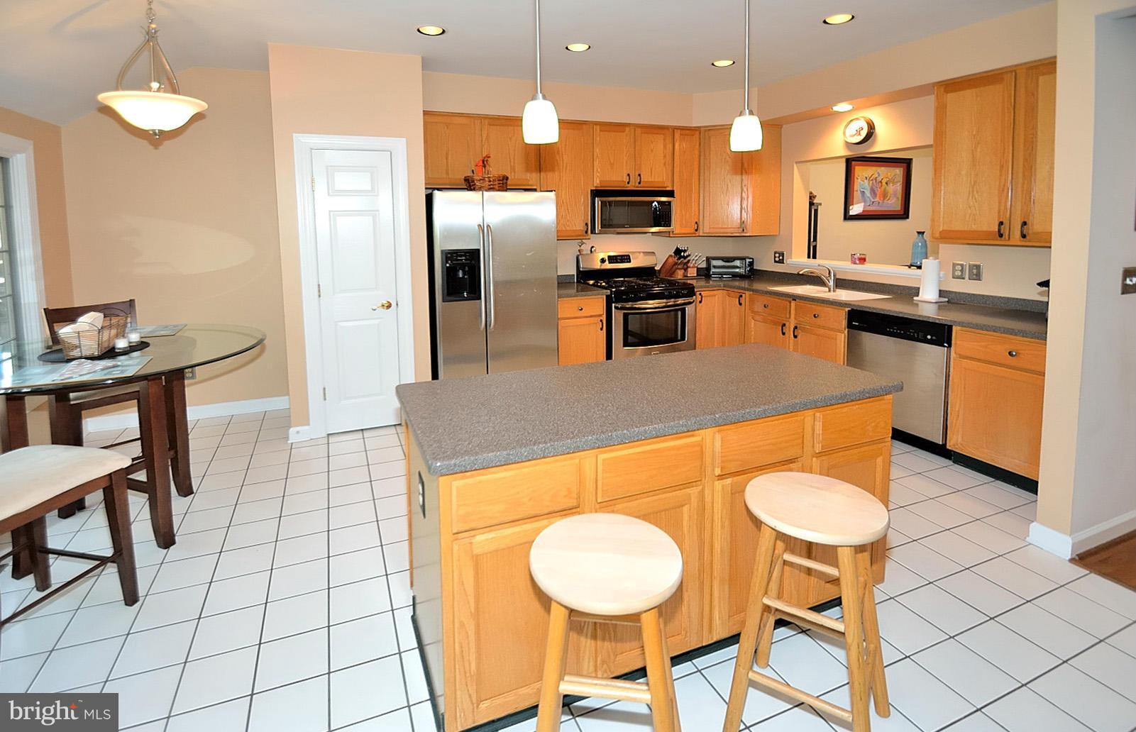 3632 Ransom Place Alexandria, VA 22306 - Photo 16 of 27 Kitchen