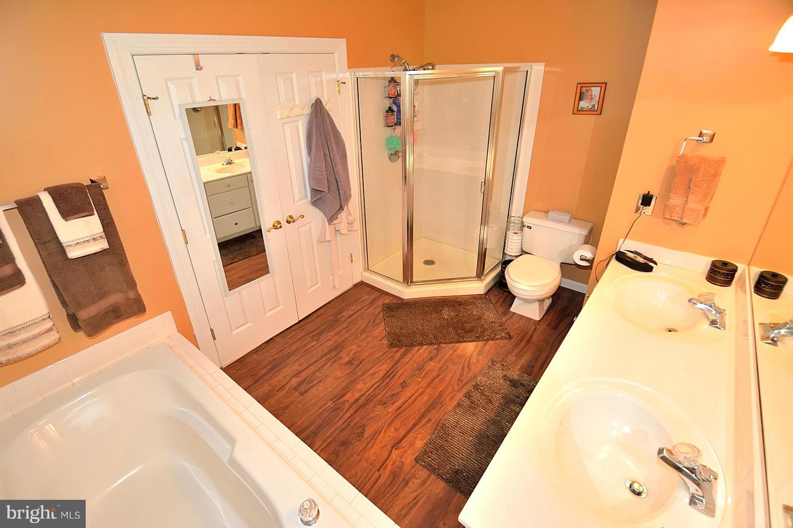 3632 Ransom Place Alexandria, VA 22306 - Photo 22 of 27 Bath (Master)