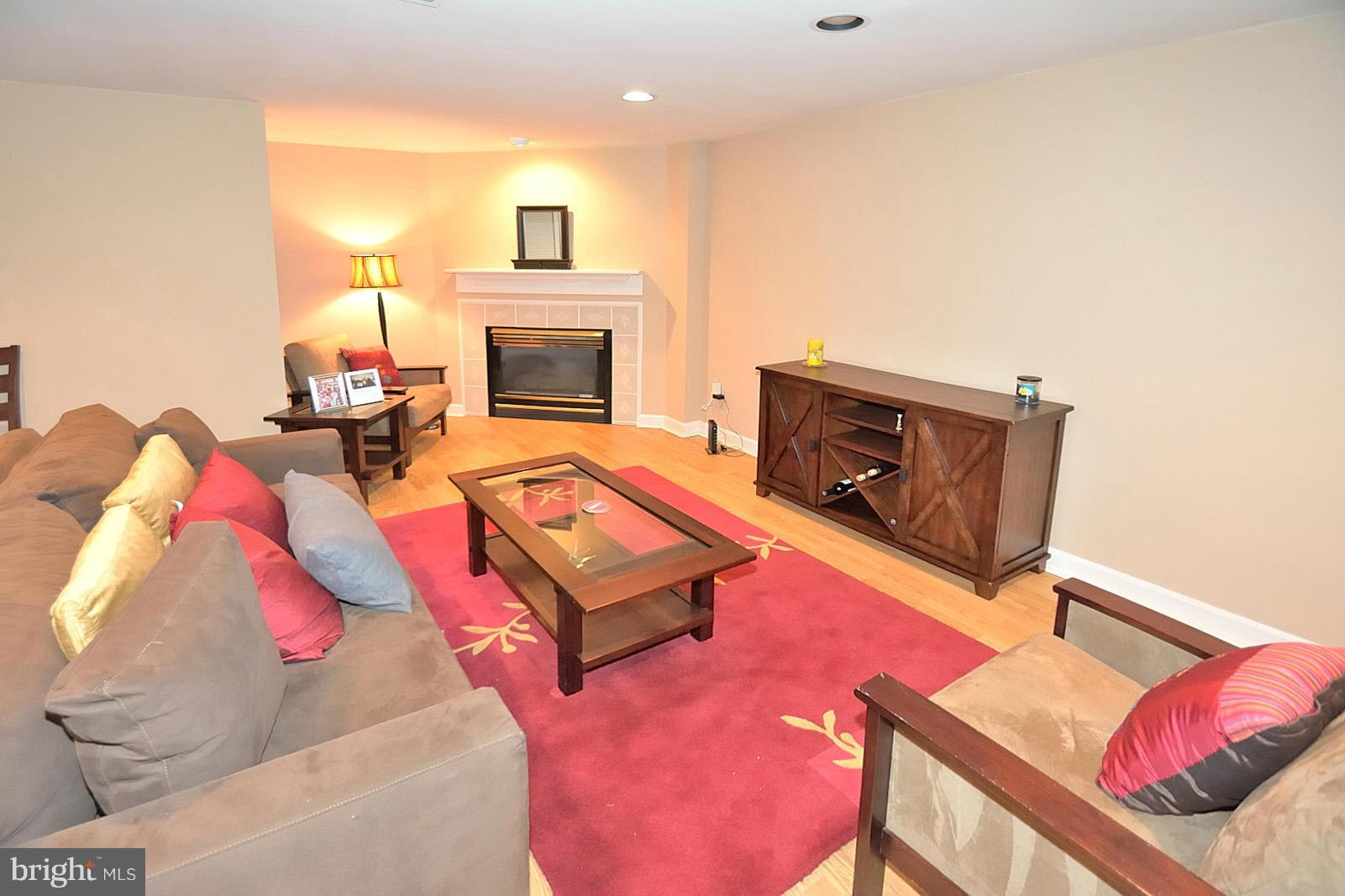 3632 Ransom Place Alexandria, VA 22306 - Photo 5 of 27 Family Room