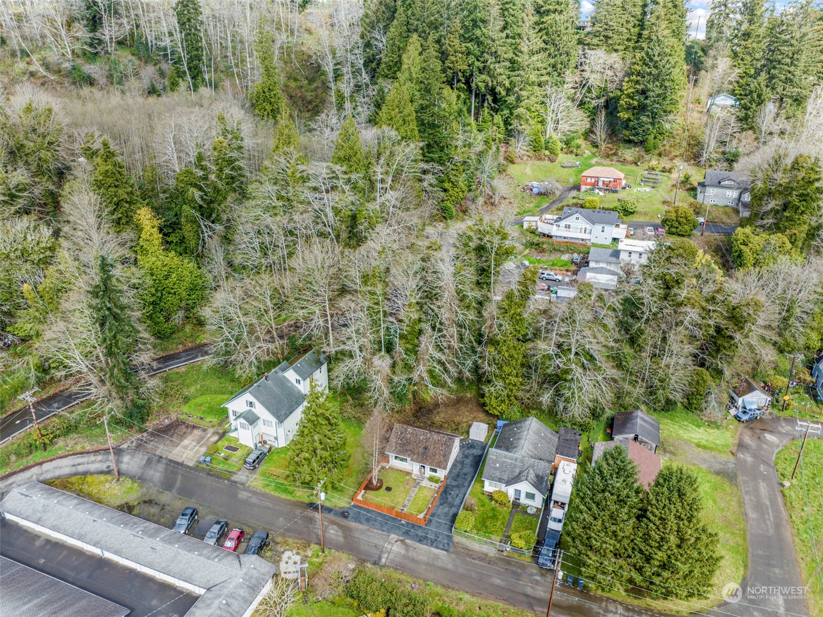 1312 Summit Street Aberdeen, WA 98520 - Photo 30 of 37 aerial view of a house with a yard and lake view