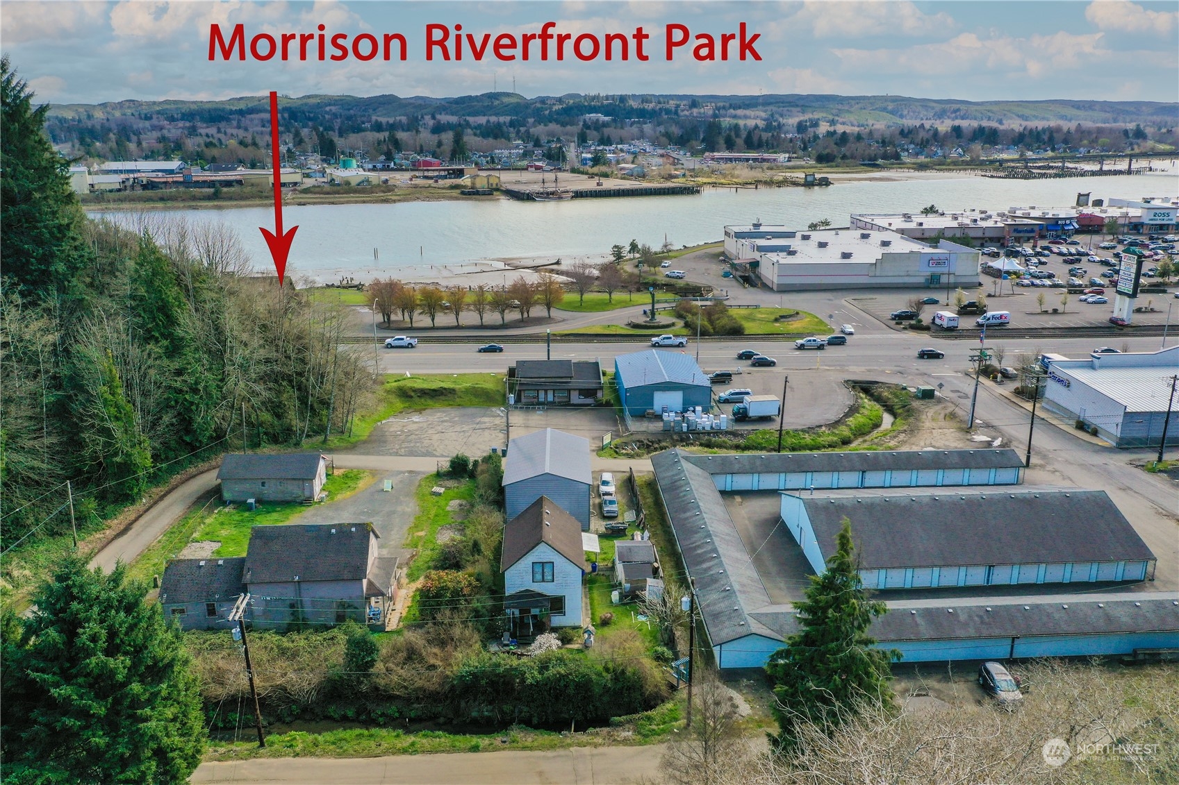 1312 Summit Street Aberdeen, WA 98520 - Photo 37 of 37 a view of outdoor space with swimming pool and outdoor seating