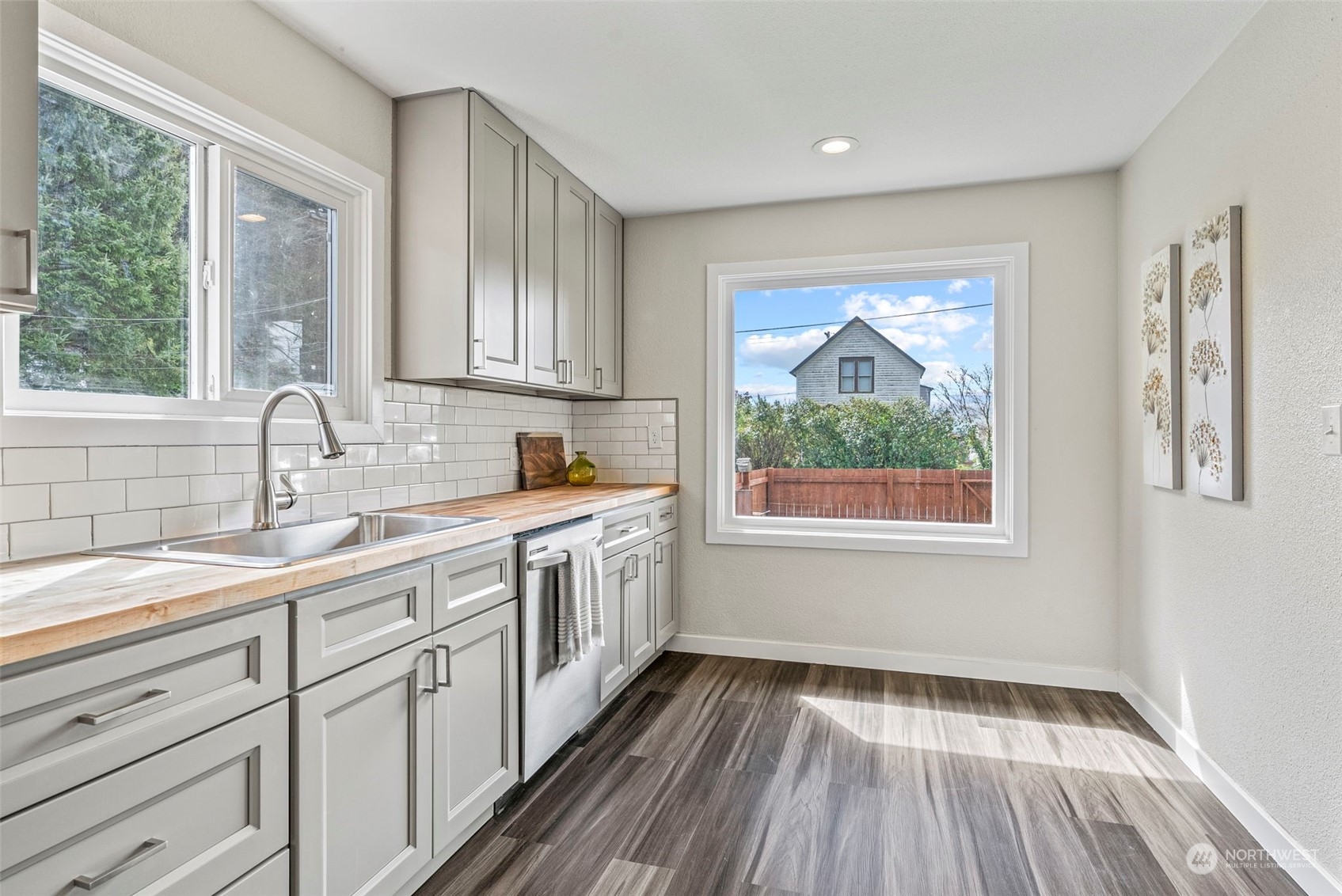 1312 Summit Street Aberdeen, WA 98520 - Photo 9 of 37 a view of a kitchen sink and natural light