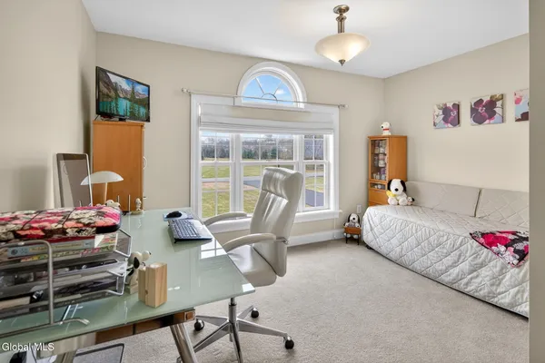 $899,900 | 187 Lape Road, North Greenbush, NY 12144