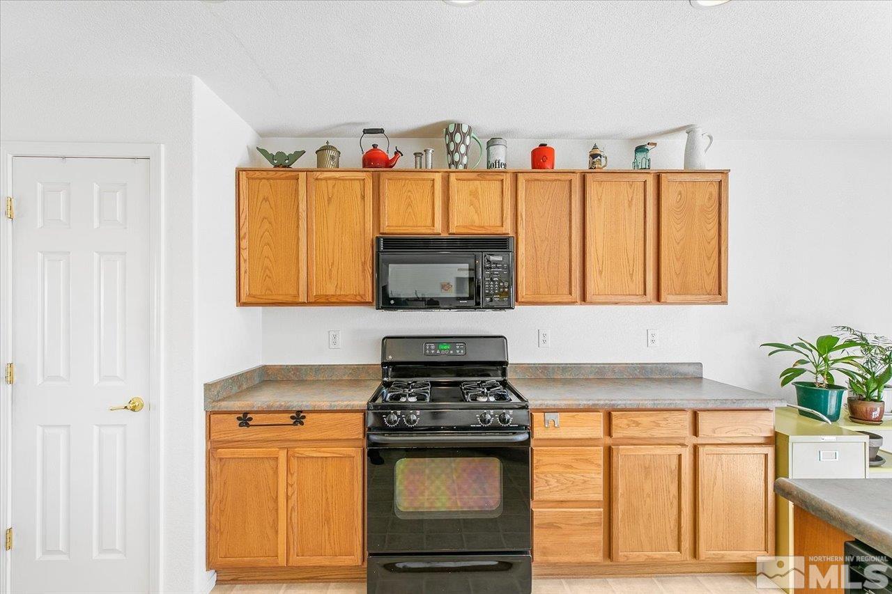 8650 Villano Court Reno, NV 89506 - Photo 11 of 34 Photo 11