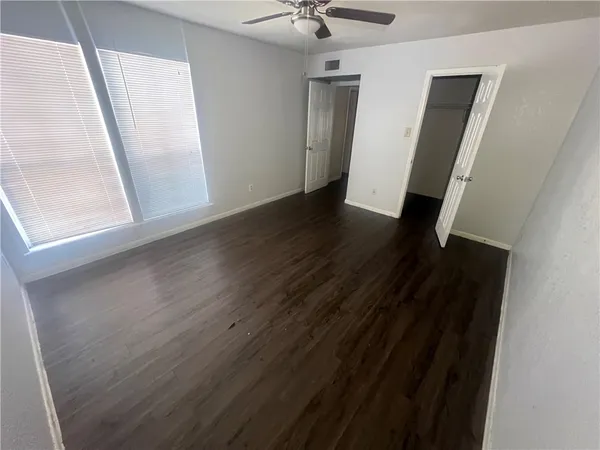 $1,195 | 3725 Thornberry Court, Unit 3731, Corpus Christi, TX 78415