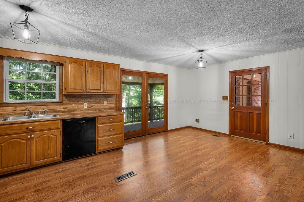 156 Barham Road Jasper, AL 35503 - Photo 17 of 37 7RV00290-71-25