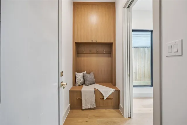 $1,599,000 | 1341 Candlelight Lane, Houston, TX 77018