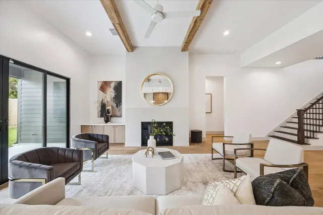 $1,599,000 | 1341 Candlelight Lane, Houston, TX 77018