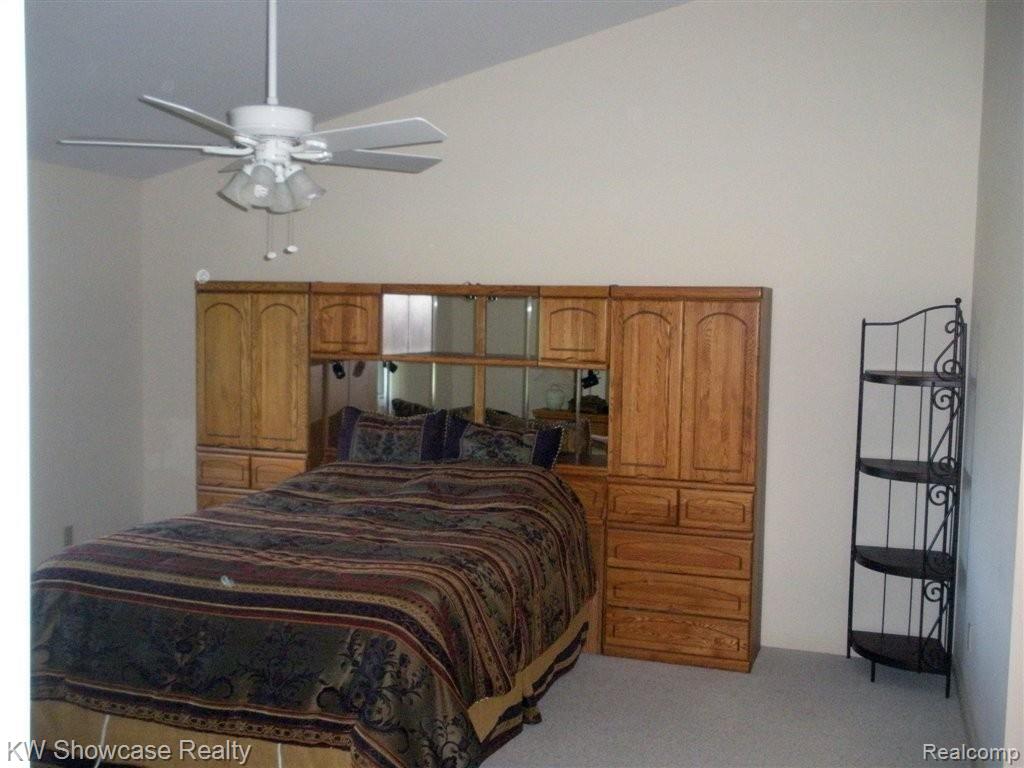12226 Cundy Road Hartland, MI 48353 - Photo 16 of 18 1ST FLOOR MASTER STE