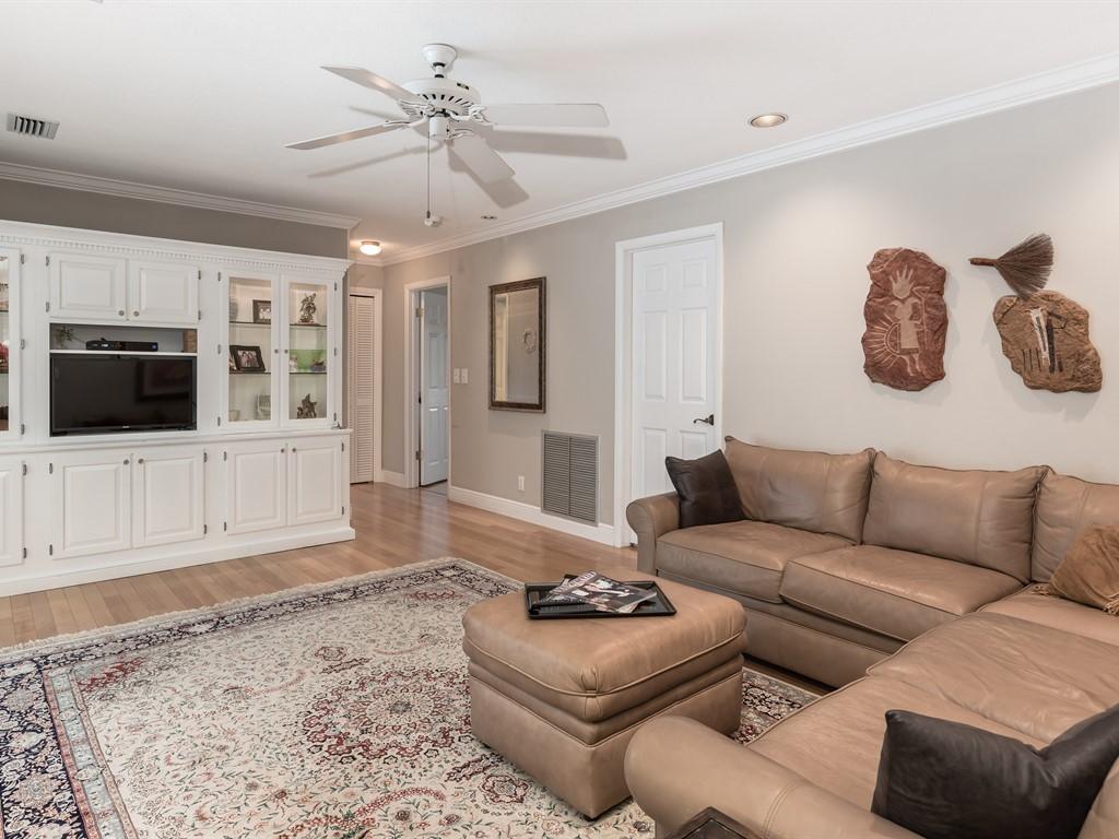 111 St Cloud Lane Boca Raton, FL 33431 - Photo 13 of 25 013_Family Room