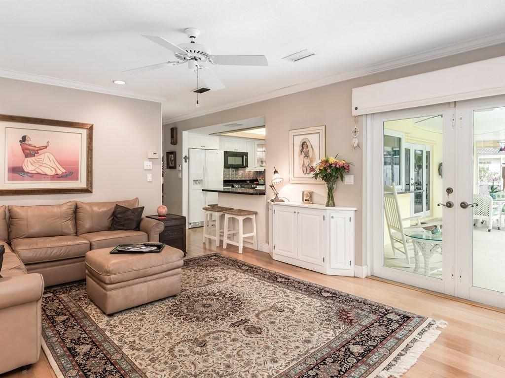 111 St Cloud Lane Boca Raton, FL 33431 - Photo 14 of 25 014_Family Room View
