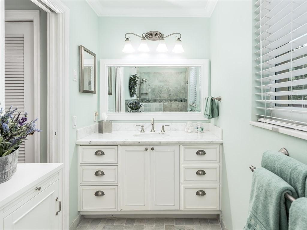 111 St Cloud Lane Boca Raton, FL 33431 - Photo 17 of 25 017_Master Bathroom