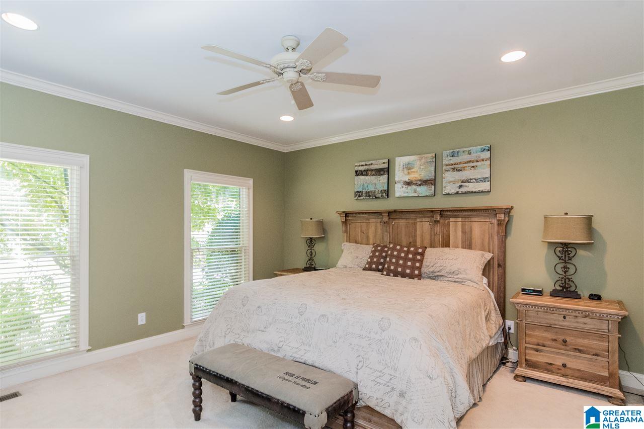 637 Meadow Ridge Drive Birmingham, AL 35242 - Photo 18 of 40