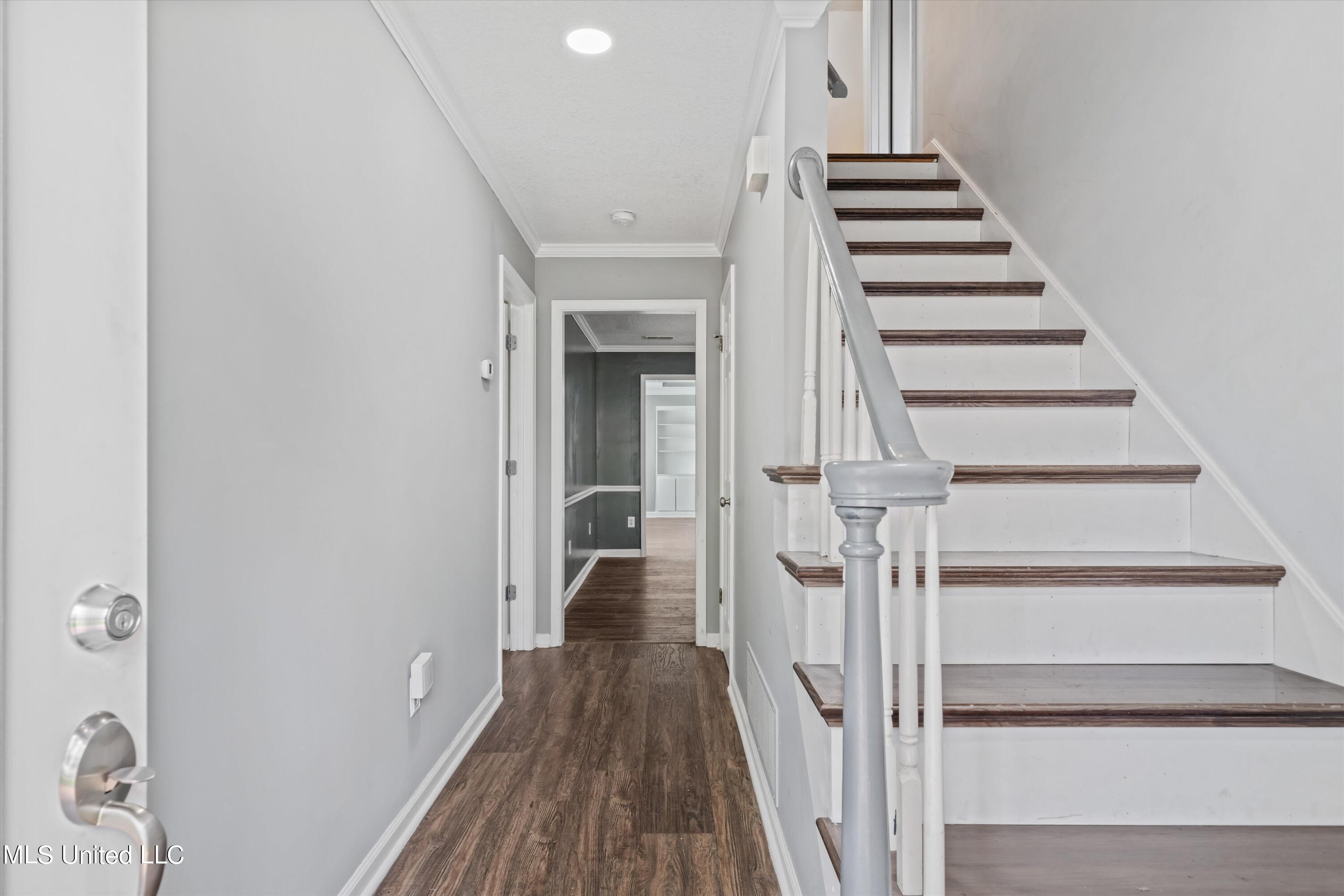 03-7093 Cedardale Rd-3