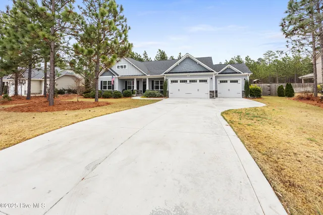 $635,000 | 822 Winston Pines Drive, Aberdeen, NC 28315
