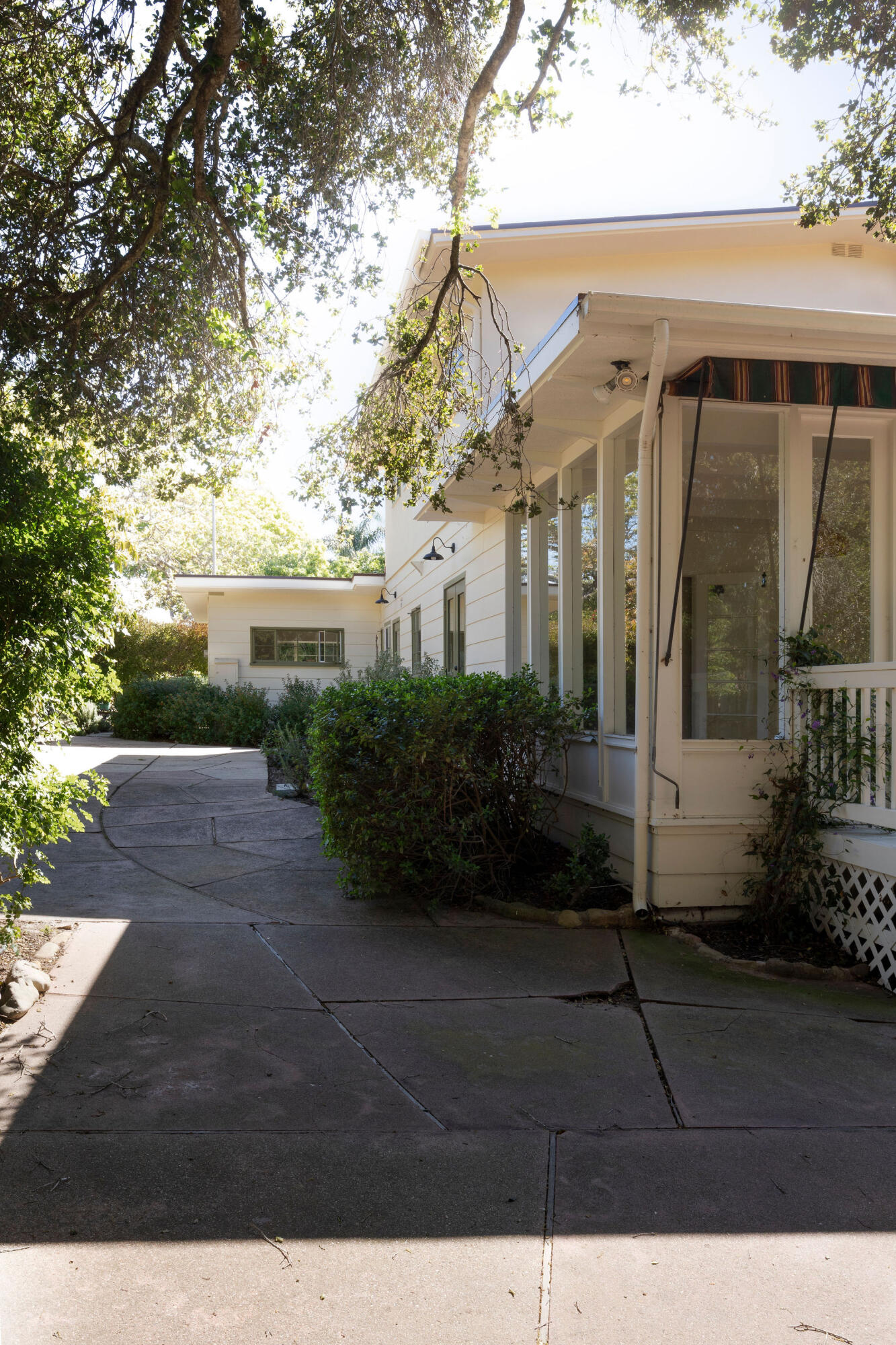 633 Tabor Lane Montecito, CA 93108 - Photo 24 of 30 a view of a white house with a yard