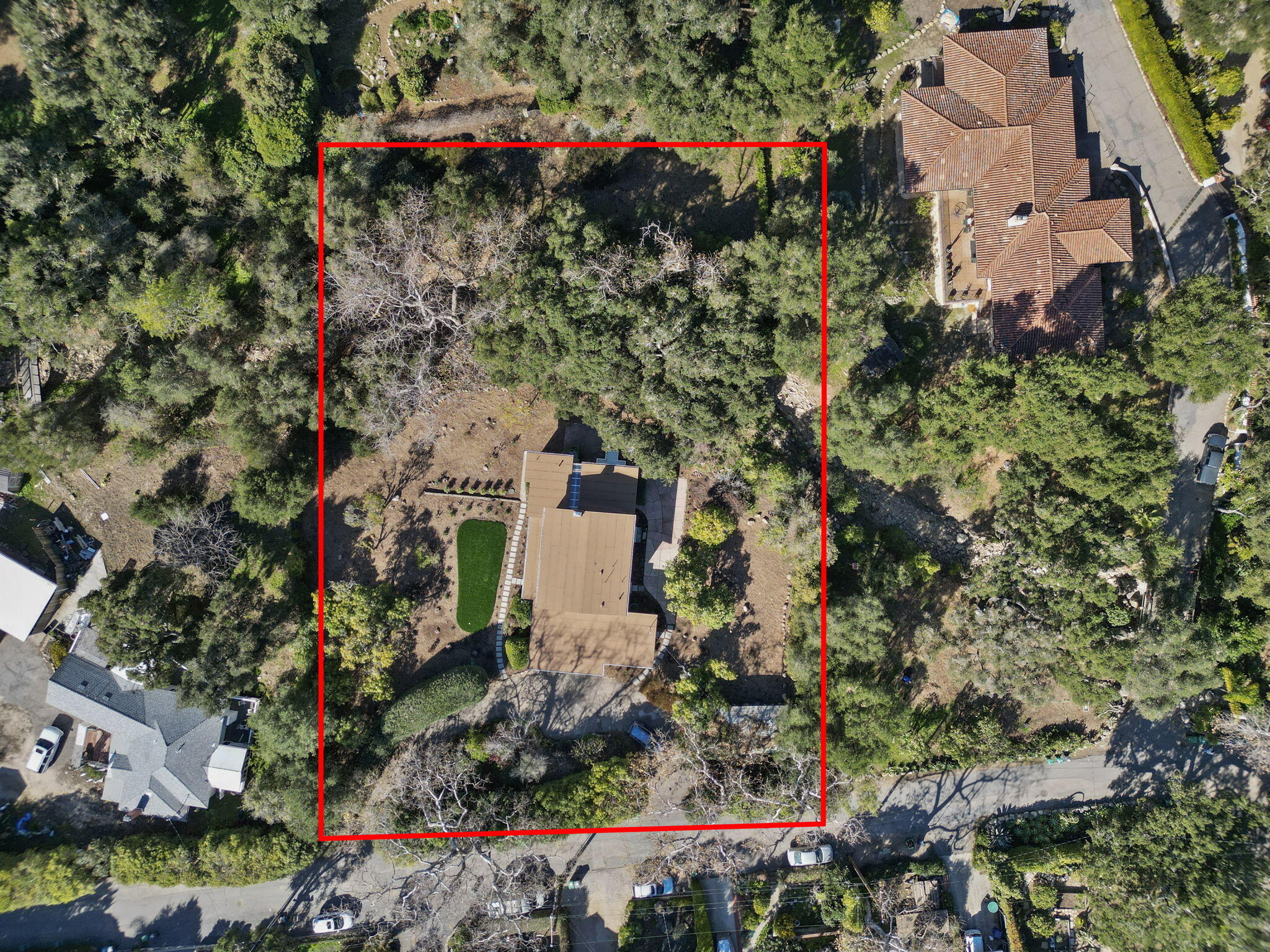 633 Tabor Lane Montecito, CA 93108 - Photo 30 of 30 an aerial view of a houses with street