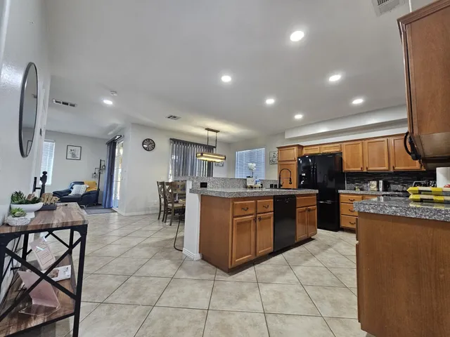 $3,750 | 52165 Allende Drive, Coachella, CA 92236
