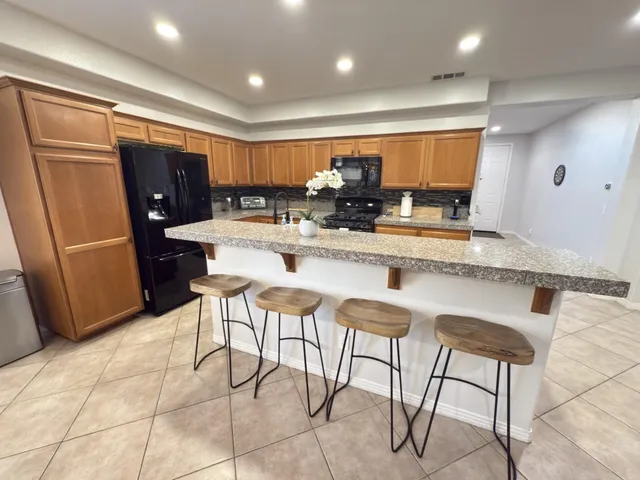 $3,750 | 52165 Allende Drive, Coachella, CA 92236