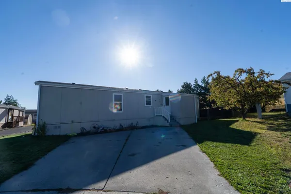 $49,000 | 255 Northwest Golden Hills Drive, Unit 34, Pullman, WA 99163