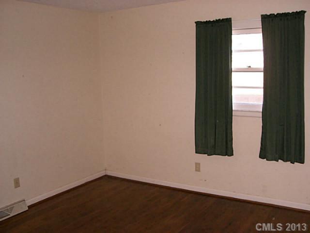 1014 North Post Road Shelby, NC 28150 - Photo 5 of 10 Gallery Image 5