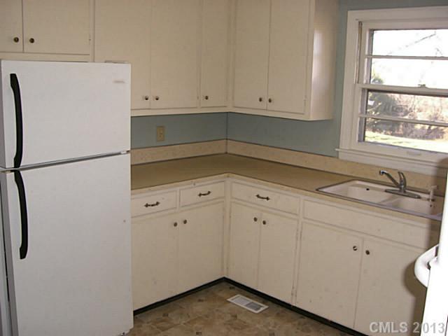 1014 North Post Road Shelby, NC 28150 - Photo 7 of 10 Gallery Image 7