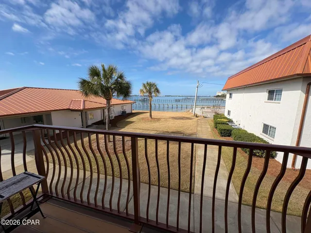 $1,850 | 2100 West Beach Drive, Unit T201, Panama City, FL 32401
