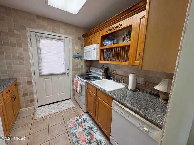 $1,850 | 2100 West Beach Drive, Unit T201, Panama City, FL 32401