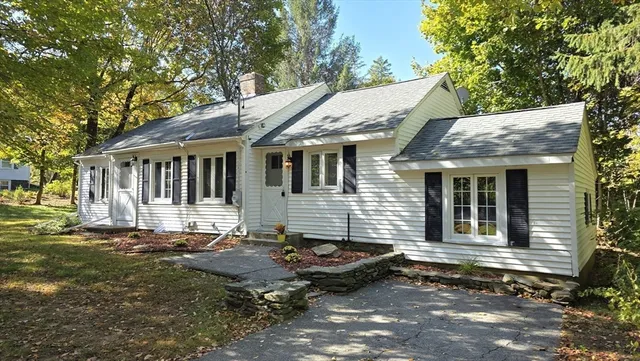 $375,000 | 289 Richards Avenue, Paxton, MA 01612
