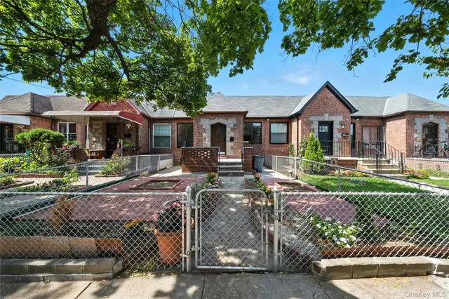 $898,888 | 59-58 69th Place | Maspeth