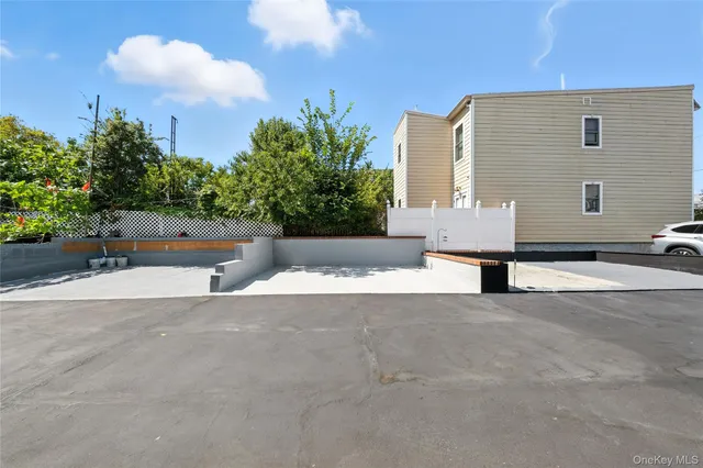 $898,888 | 59-58 69th Place | Maspeth