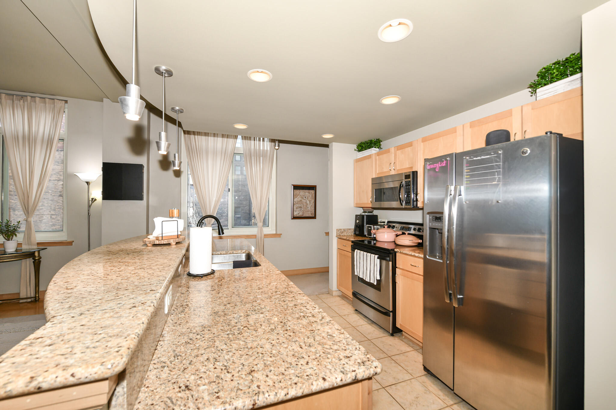 741 North Milwaukee Street, Unit 303 Milwaukee, WI 53202 - Photo 21 of 36 HEN_ (17)