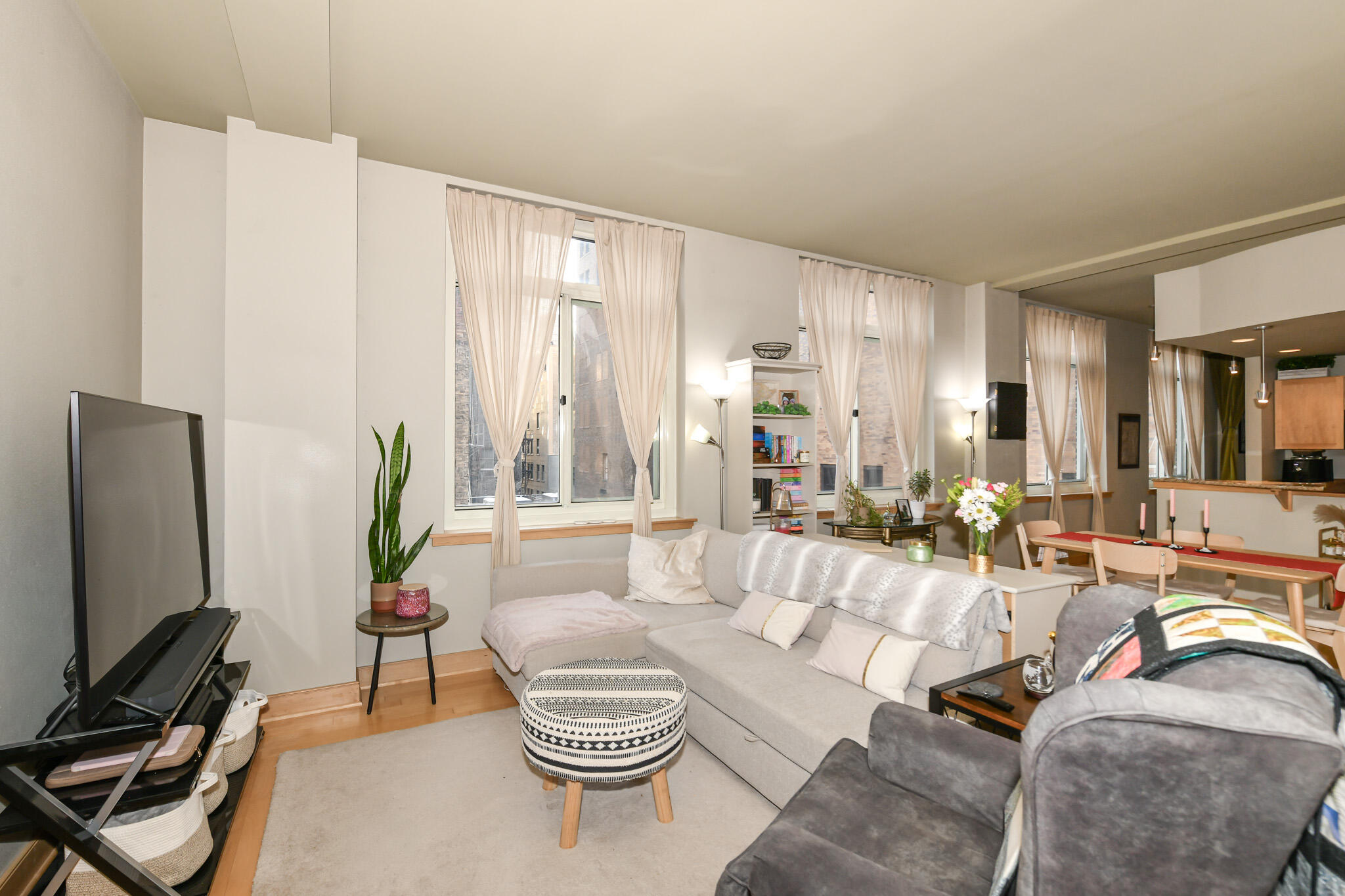 741 North Milwaukee Street, Unit 303 Milwaukee, WI 53202 - Photo 23 of 36 HEN_ (19)