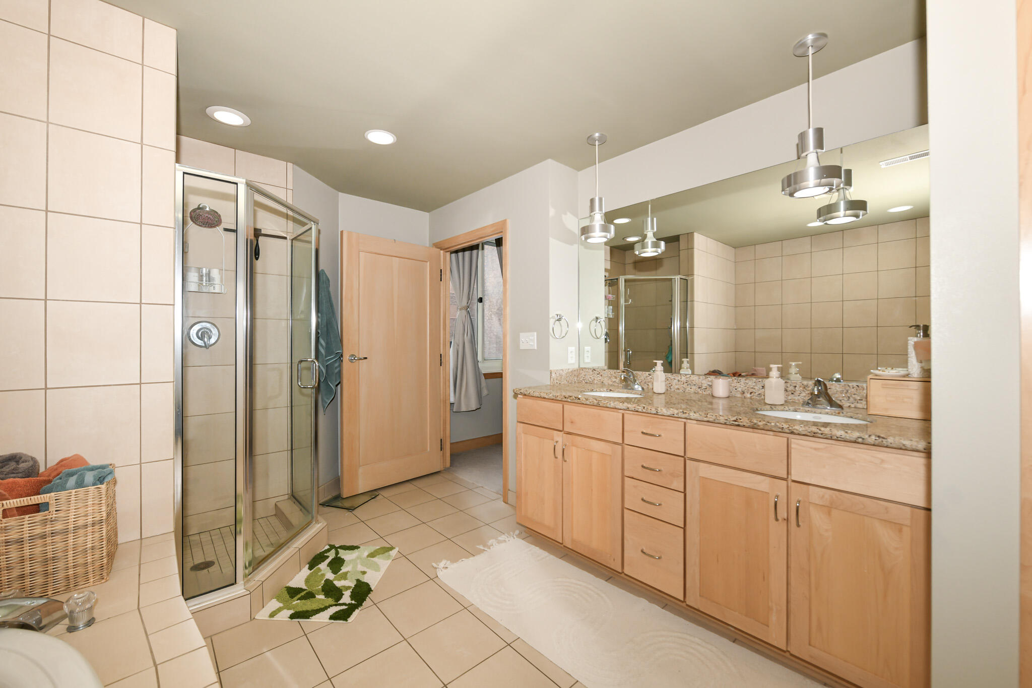 741 North Milwaukee Street, Unit 303 Milwaukee, WI 53202 - Photo 28 of 36 HEN_ (24)