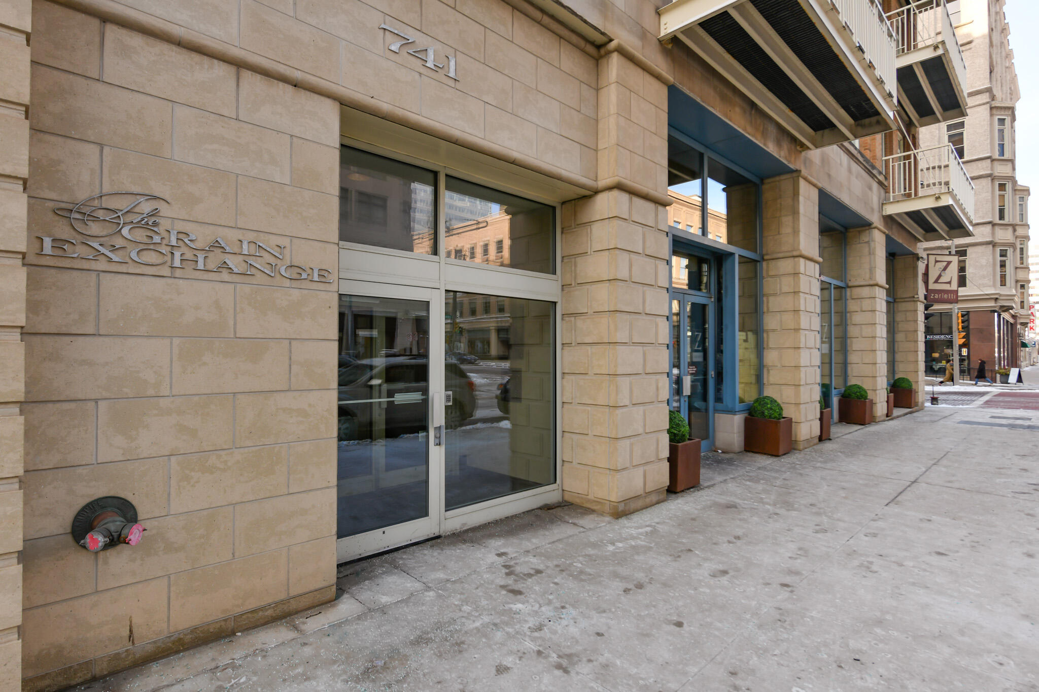 741 North Milwaukee Street, Unit 303 Milwaukee, WI 53202 - Photo 7 of 36 HEN_ (3)