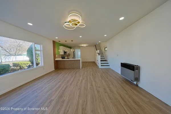 $2,700 | 318 West Main Street, Plymouth, PA 18651