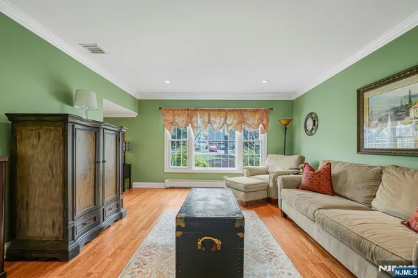 $1,299,900 | 4 Salter Drive, Montville, NJ 07045