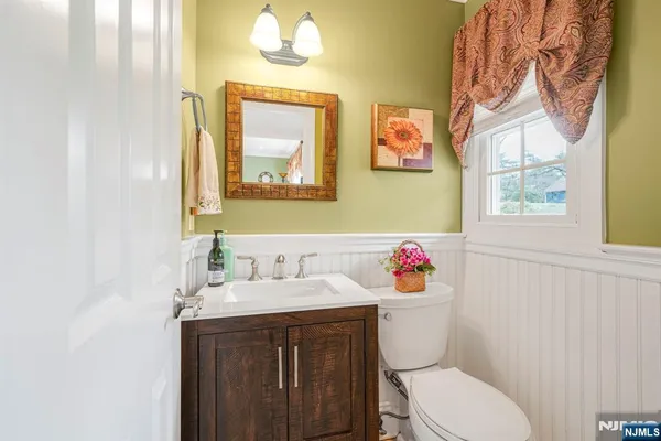 $1,299,900 | 4 Salter Drive, Montville, NJ 07045