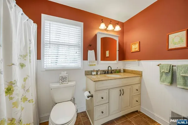 $1,299,900 | 4 Salter Drive, Montville, NJ 07045