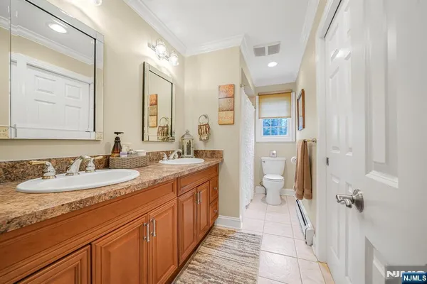 $1,299,900 | 4 Salter Drive, Montville, NJ 07045