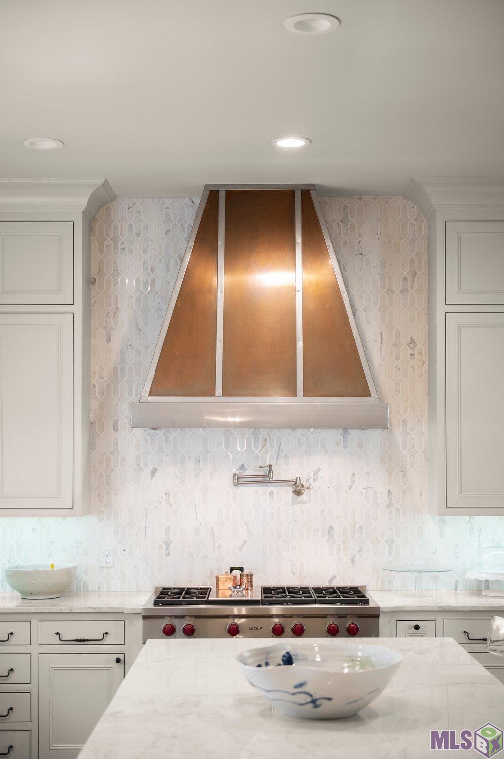 8 Country Club Place Baton Rouge, LA 70809 - Photo 11 of 60